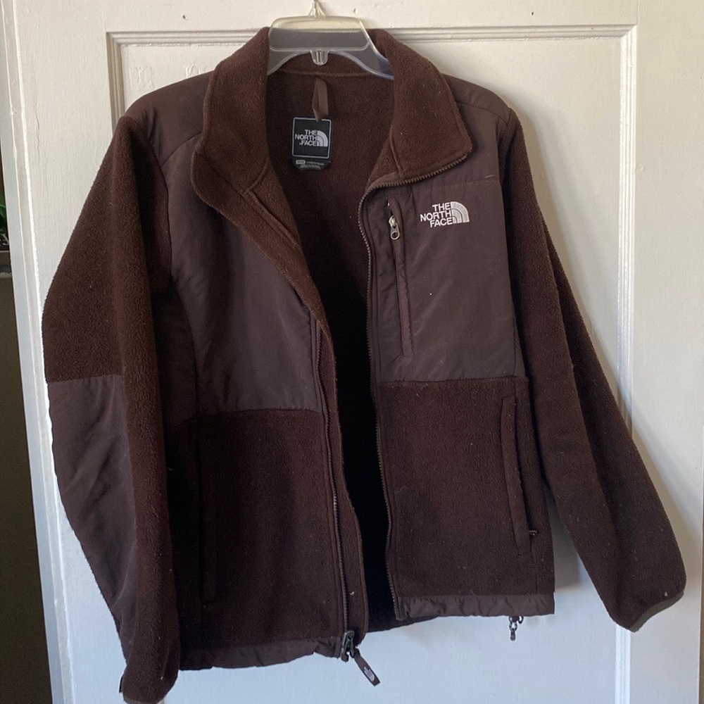 Brown M North Face jacket